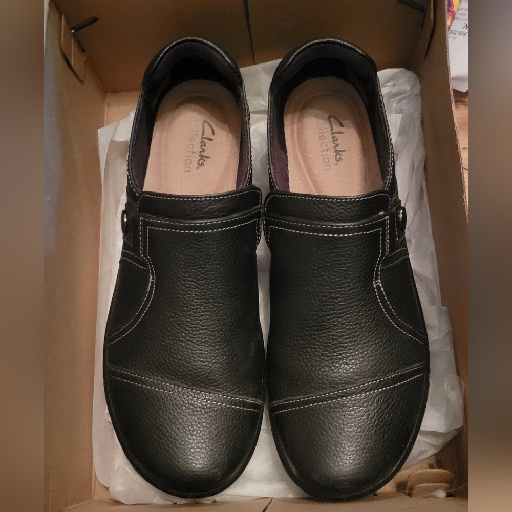 Clarks Black Leather Cora Poppy Loafers